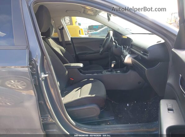 KM8HA3AB3RU180769 2024 HYUNDAI KONA Gray Vista interior delantera