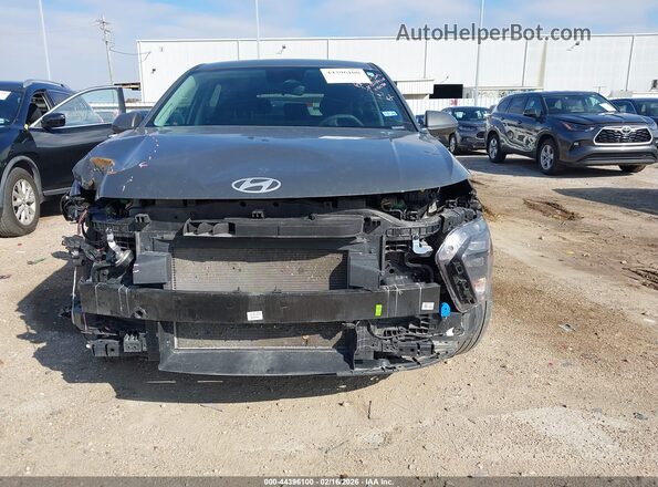 KM8HA3AB3RU180769 2024 HYUNDAI KONA Gray Vista interior trasera