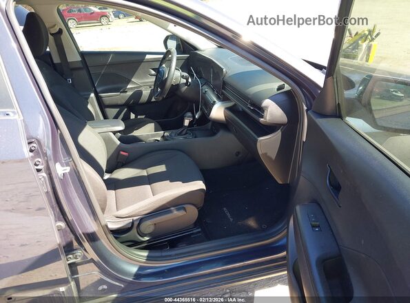 KM8HB3ABXRU066748 2024 HYUNDAI KONA Gray Вид салону спереду