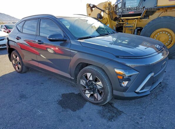 KM8HC3AB1RU060236 2024 HYUNDAI KONA Gray Delantero derecho