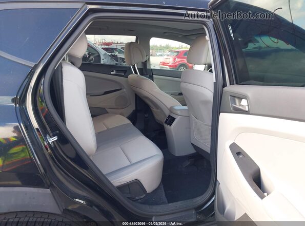 KM8J3CA23JU657118 2018 HYUNDAI TUCSON Black 