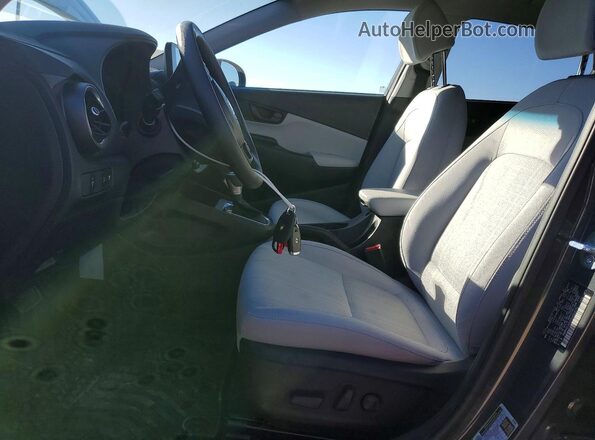KM8K6CAB2PU030575 2023 HYUNDAI KONA Gray Front interior view