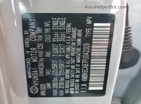 KM8K6CAB7PU042009 2023 HYUNDAI KONA Gray Vista de la etiqueta del VIN