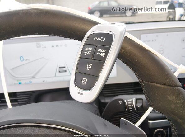 KM8KMDAF8PU200310 2023 HYUNDAI IONIQ 5 Серый Вид панели приборов