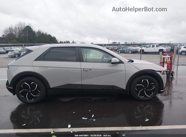 KM8KNDAF1PU206141 2023 HYUNDAI IONIQ 5 Gray Widok wnętrza z tyłu