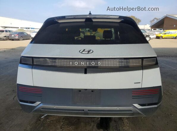KM8KNDAF5NU055379 2022 HYUNDAI IONIQ Белый Вид сзади