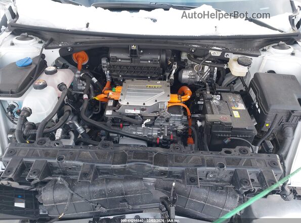KM8KNDAF5PU165514 2023 HYUNDAI IONIQ 5 Белый Вид сзади