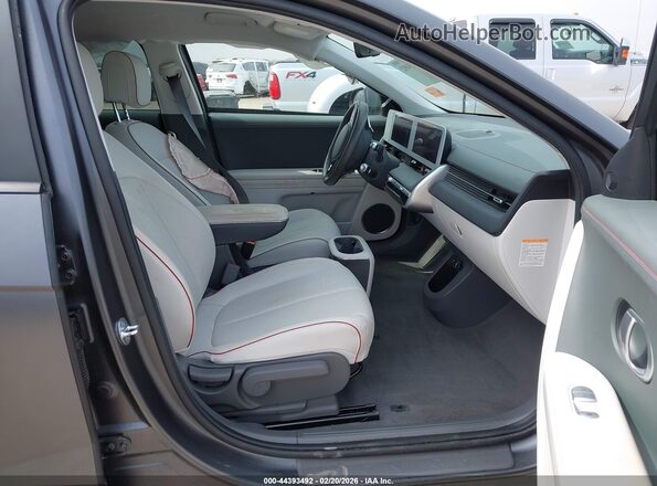 KM8KNDAFXPU192434 2023 HYUNDAI IONIQ 5 Gray წინა სალონის ხედი