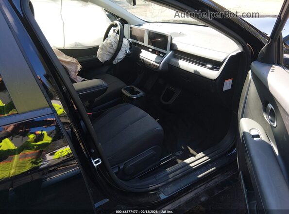 KM8KNDDF9RU305918 2024 HYUNDAI IONIQ 5 Black Вид салону спереду