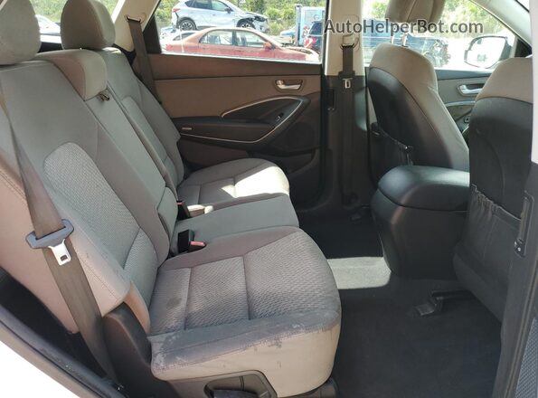 KM8SM4HF4GU133162 2016 HYUNDAI SANTA Белый Вид задней части салона