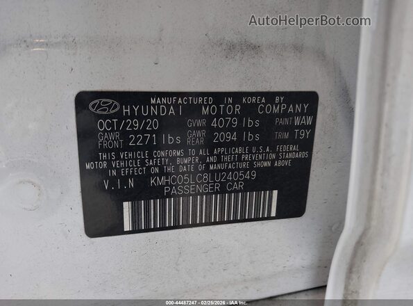 KMHC05LC8LU240549 2020 HYUNDAI IONIQ HYBRID White Engine compartment view