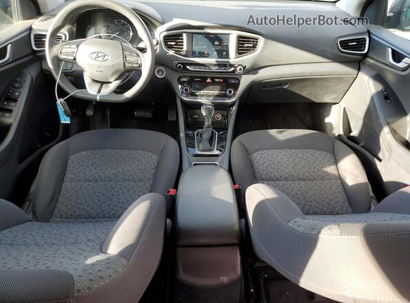 KMHC65LC0HU022255 2017 HYUNDAI IONIQ Gray Vista del salpicadero