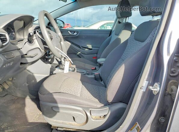 KMHC65LC0HU022255 2017 HYUNDAI IONIQ Gray Vista interior delantera