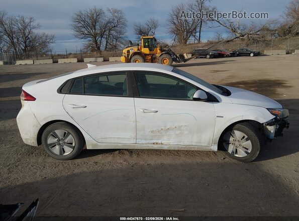 KMHC65LC2LU219016 2020 HYUNDAI IONIQ HYBRID White Вид задньої частини салону
