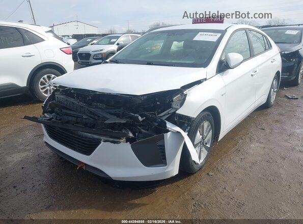 KMHC65LC8JU076229 2018 HYUNDAI IONIQ HYBRID White Առջևի ձախ երեք քառորդ տեսարան