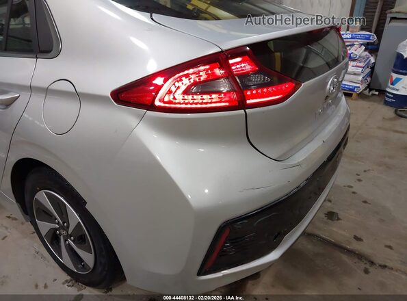 KMHC75LC2HU056422 2017 HYUNDAI IONIQ HYBRID Gray Widok z przodu