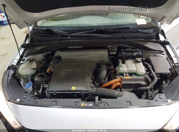 KMHC75LC2HU056422 2017 HYUNDAI IONIQ HYBRID Gray Widok z tyłu
