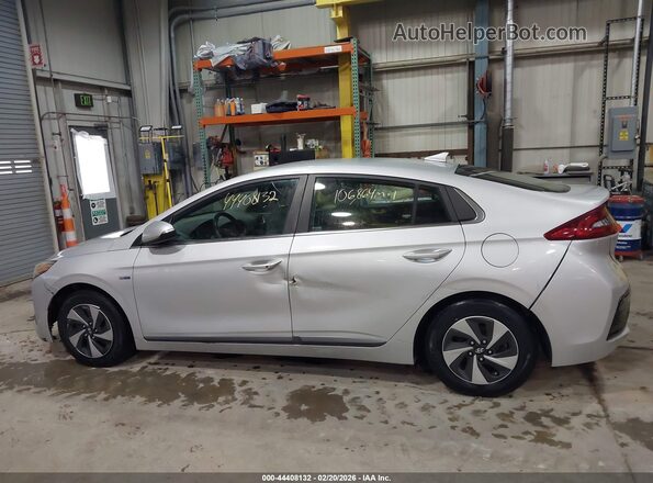 KMHC75LC2HU056422 2017 HYUNDAI IONIQ HYBRID Gray Widok wnętrza 360 stopni