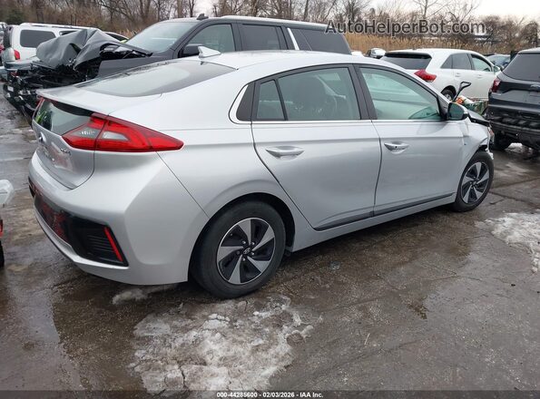 KMHC75LC4HU047902 2017 HYUNDAI IONIQ HYBRID White Trasero derecho