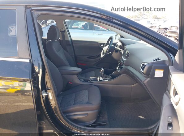 KMHC75LC5HU031577 2017 HYUNDAI IONIQ HYBRID Black Widok wnętrza z przodu