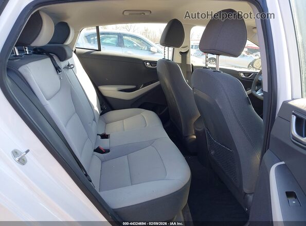 KMHC75LJXMU081853 2021 HYUNDAI IONIQ ELECTRIC White VIN sticker view