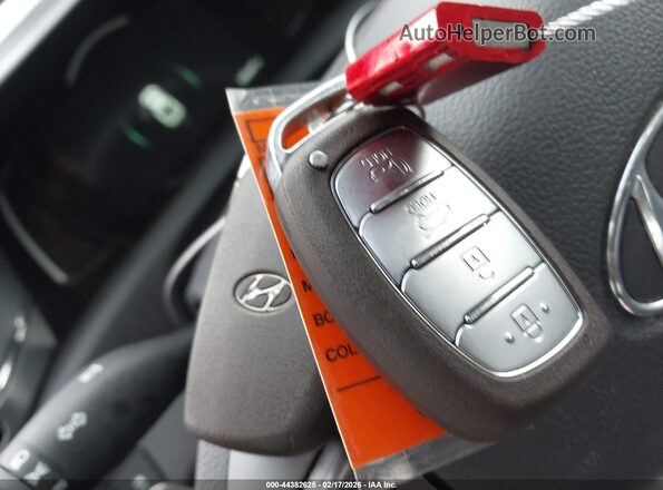 KMHC85LC8NU266497 2022 HYUNDAI IONIQ HYBRID Красный Вид панели приборов