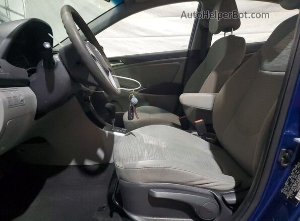 KMHCT4AE8GU028360 2016 HYUNDAI ACCENT Blue Front interior view