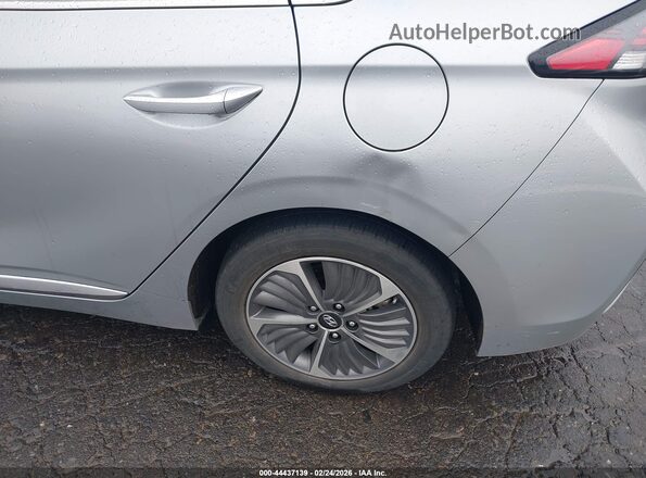 KMHCX5LD6MU250096 2021 HYUNDAI IONIQ PLUG-IN HYBRID Silver 