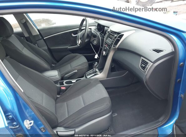 KMHD35LH3HU377591 2017 HYUNDAI ELANTRA GT Blue Vista interior delantera