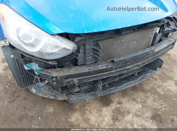 KMHD35LH3HU377591 2017 HYUNDAI ELANTRA GT Blue Vista interior trasera