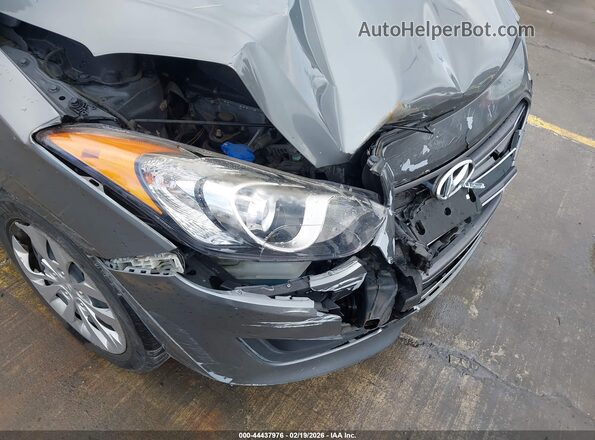 KMHD35LH5HU366351 2017 HYUNDAI ELANTRA GT Gray 