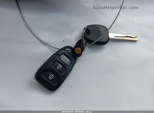 KMHD35LH5HU366351 2017 HYUNDAI ELANTRA GT Gray 