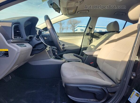 KMHD74LFXHU173500 2017 HYUNDAI ELANTRA Black Widok wnętrza z przodu