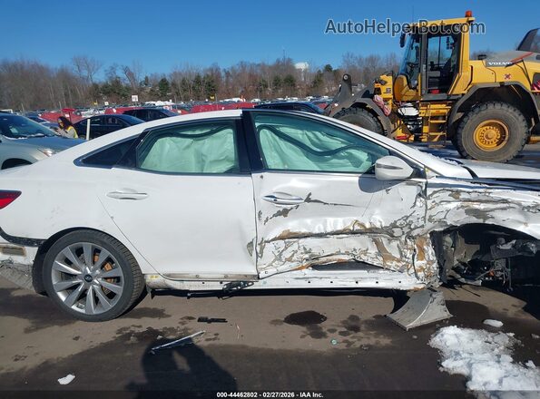 KMHFH4JG0HA588053 2017 HYUNDAI AZERA White Vista interior trasera
