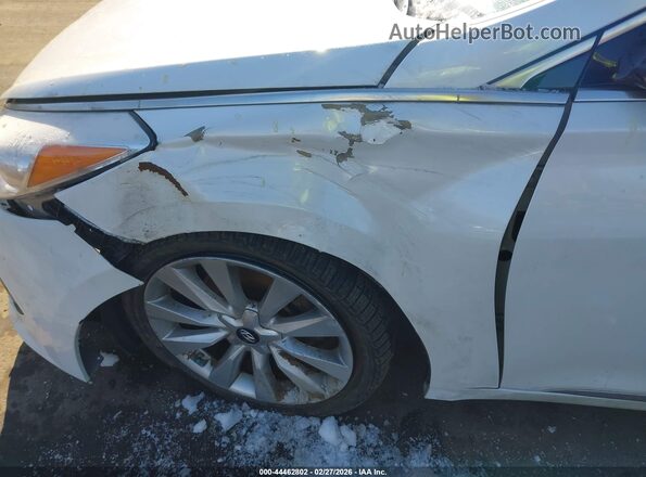 KMHFH4JG0HA588053 2017 HYUNDAI AZERA White 