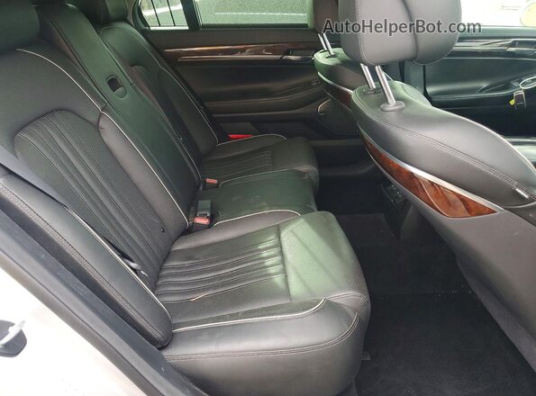 KMHG34JA3HU026385 2017 GENESIS G90 Серебряный Вид задних сидений