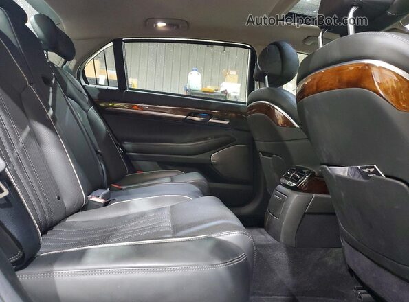 KMHG34JAXHU025413 2017 GENESIS G90 Silver Widok tylnych siedzeń