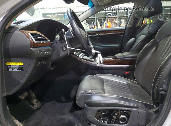 KMHG34JAXHU025413 2017 GENESIS G90 Silver Widok wnętrza z przodu