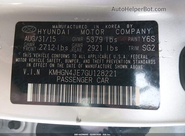 KMHGN4JE7GU128221 2016 HYUNDAI GENESIS Silver 