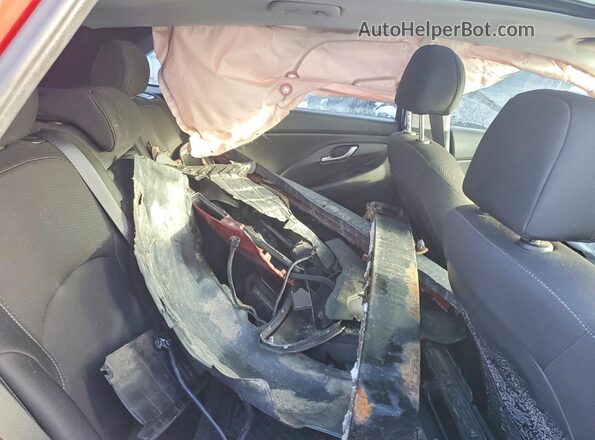 KMHH35LE5JU007188 2018 HYUNDAI ELANTRA Red Widok tylnych siedzeń