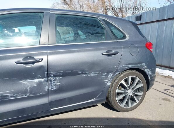 KMHH35LE5JU040689 2018 HYUNDAI ELANTRA GT Gray 