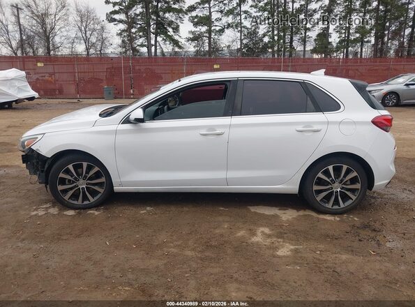 KMHH35LE5JU062126 2018 HYUNDAI ELANTRA GT White 