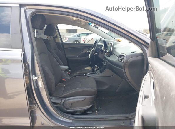KMHH35LEXJU017814 2018 HYUNDAI ELANTRA GT Gray წინა სალონის ხედი