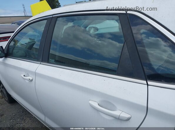 KMHH35LEXKU088710 2019 HYUNDAI ELANTRA GT White Widok wnętrza 360 stopni