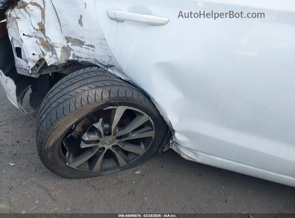 KMHH35LEXKU088710 2019 HYUNDAI ELANTRA GT White 