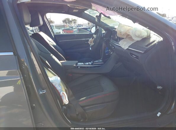 KMHL44J25NA219493 2022 HYUNDAI SONATA Gray Front interior view