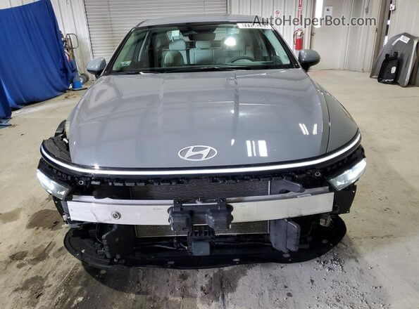 KMHL64JA2RA390743 2024 HYUNDAI SONATA Gray VIN կոդի պիտակի տեսք
