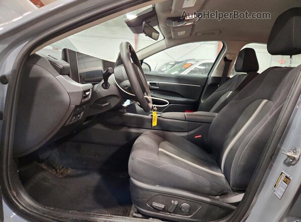 KMHL64JA6RA424036 2024 HYUNDAI SONATA Blue Вид салону спереду
