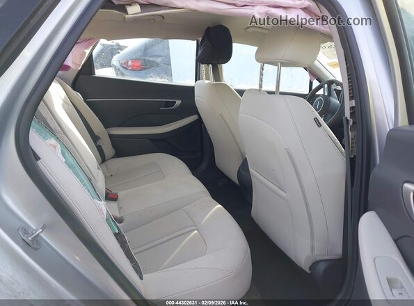 KMHL64JAXRA401956 2024 HYUNDAI SONATA Silver Vista de la etiqueta del VIN