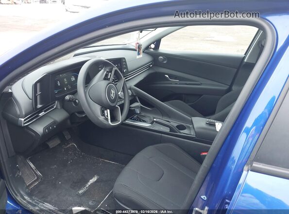 KMHLL4DG5SU097464 2025 HYUNDAI ELANTRA Blue Vista interior delantera